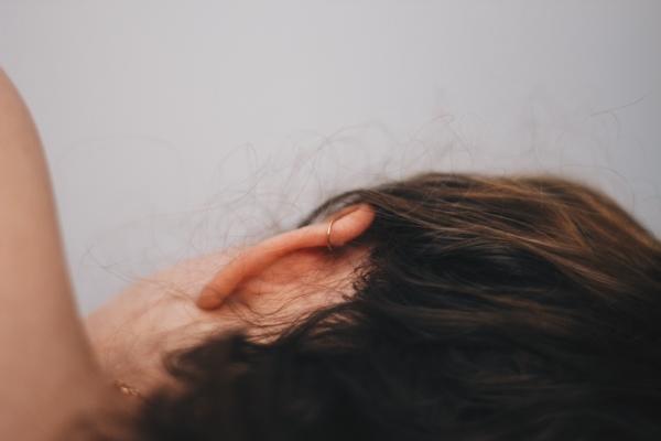 Tinnitus Remedies, Causes, Ayurvedic Treatments + Relief