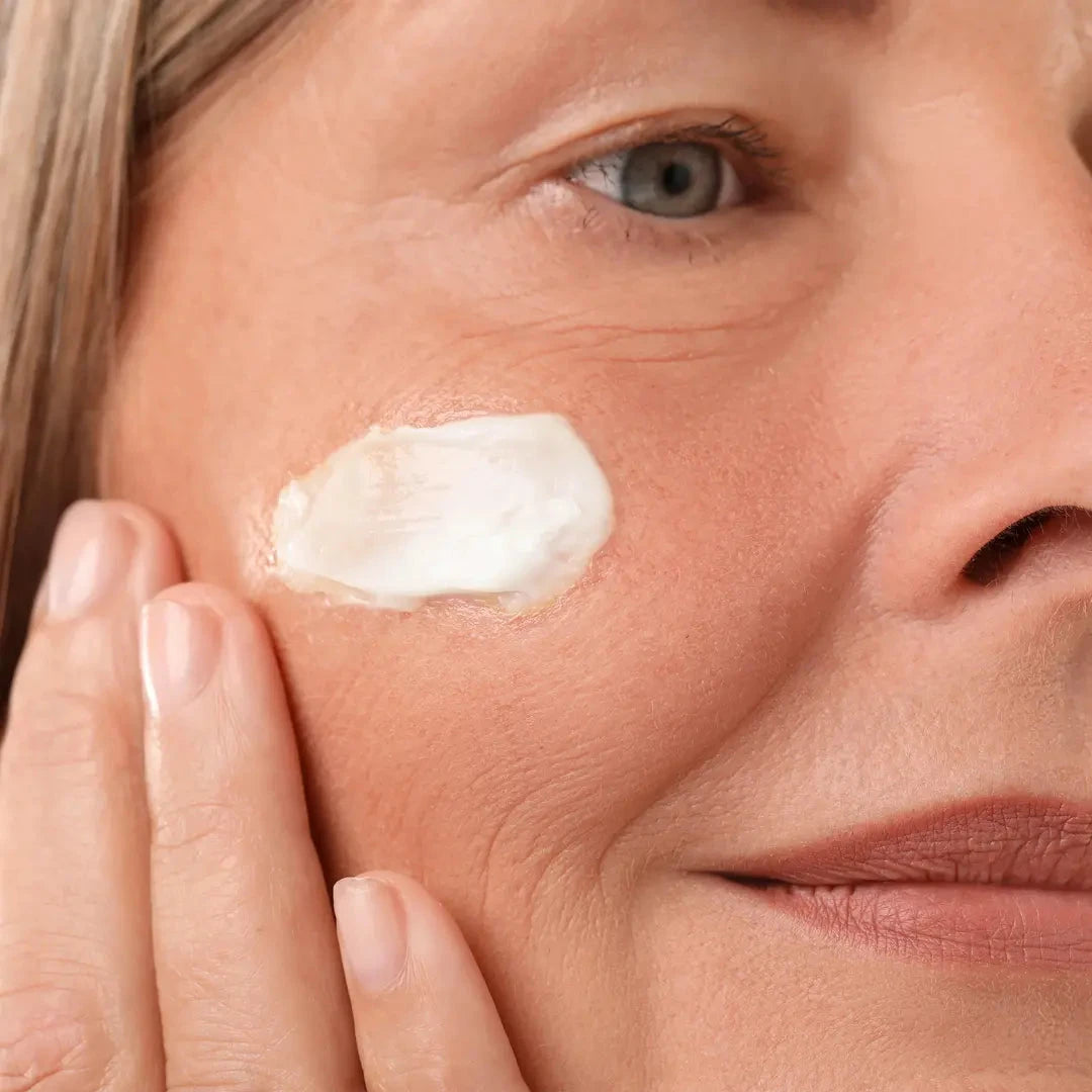Blavana Ultra-Rich Youth-Boost Face Pommade - With Black Gram and Manjistha - For Dry, Aging, Mature, Dull Skin Lotion & Moisturizer A. Modernica Naturalis 