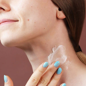 The AM to PM Pore-Smooth Hydration Kit. Face serum A Modernica Naturalis 